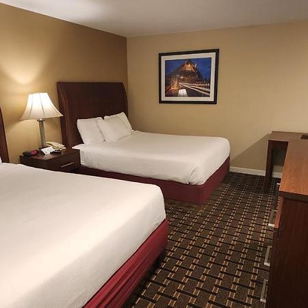 Nashoba Valley Inn & Suites Ayer Екстериор снимка