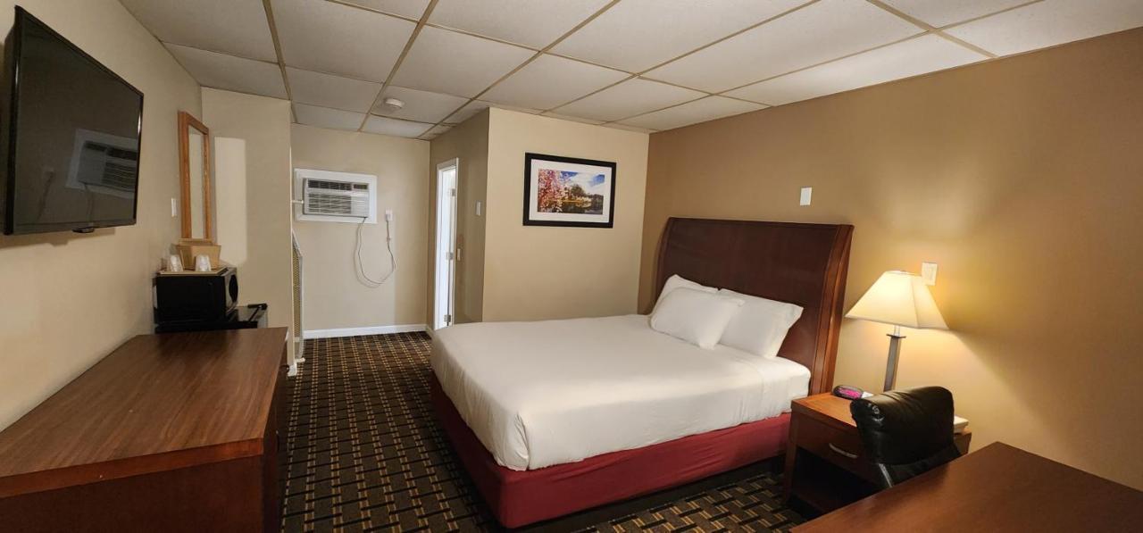 Nashoba Valley Inn & Suites Ayer Екстериор снимка