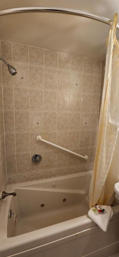 Nashoba Valley Inn & Suites Ayer Екстериор снимка