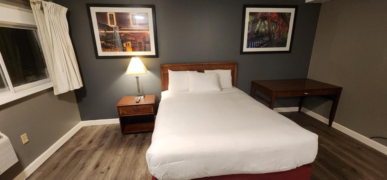 Nashoba Valley Inn & Suites Ayer Екстериор снимка