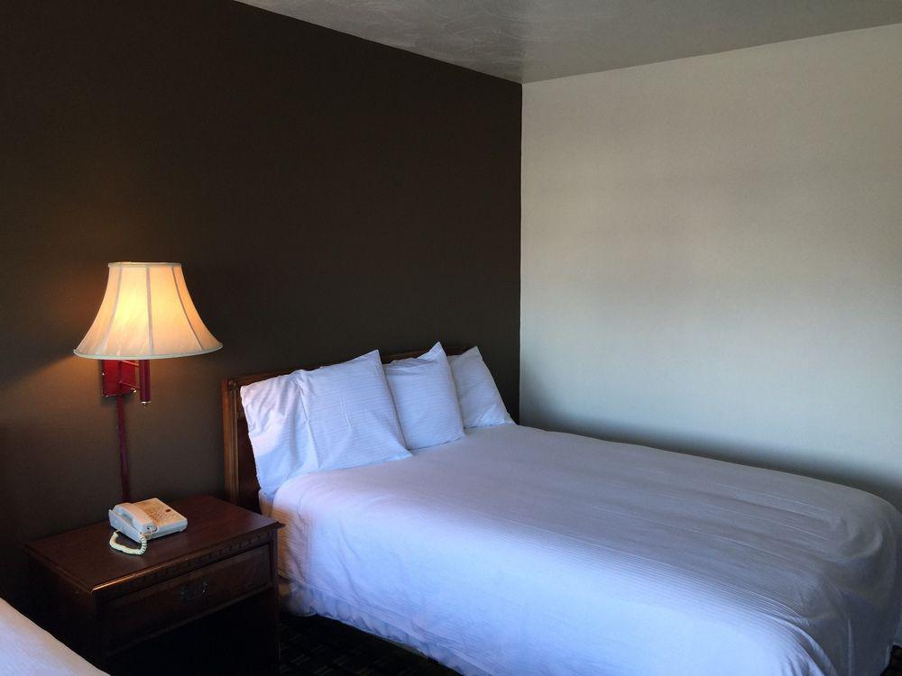 Nashoba Valley Inn & Suites Ayer Екстериор снимка
