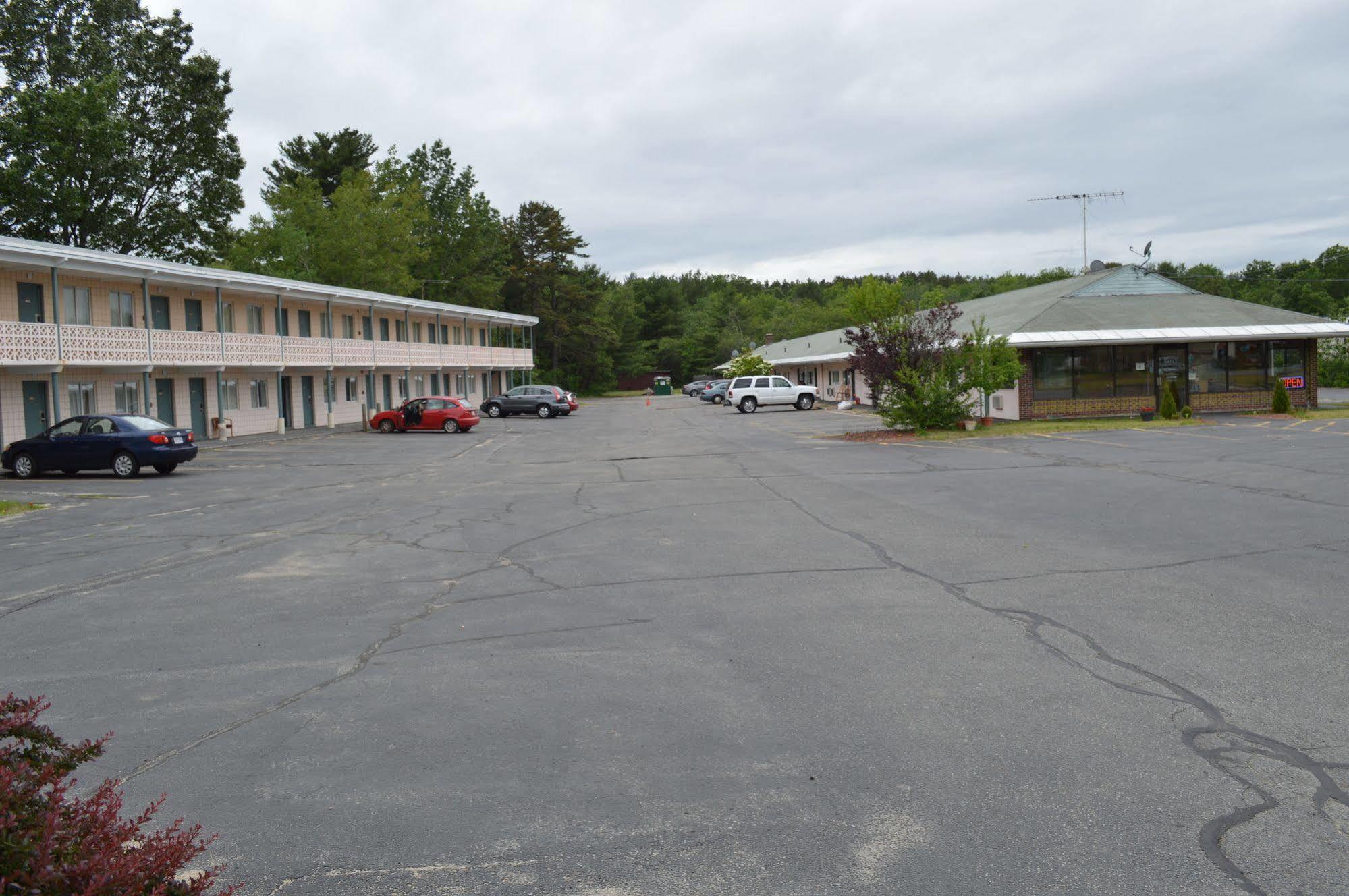 Nashoba Valley Inn & Suites Ayer Екстериор снимка