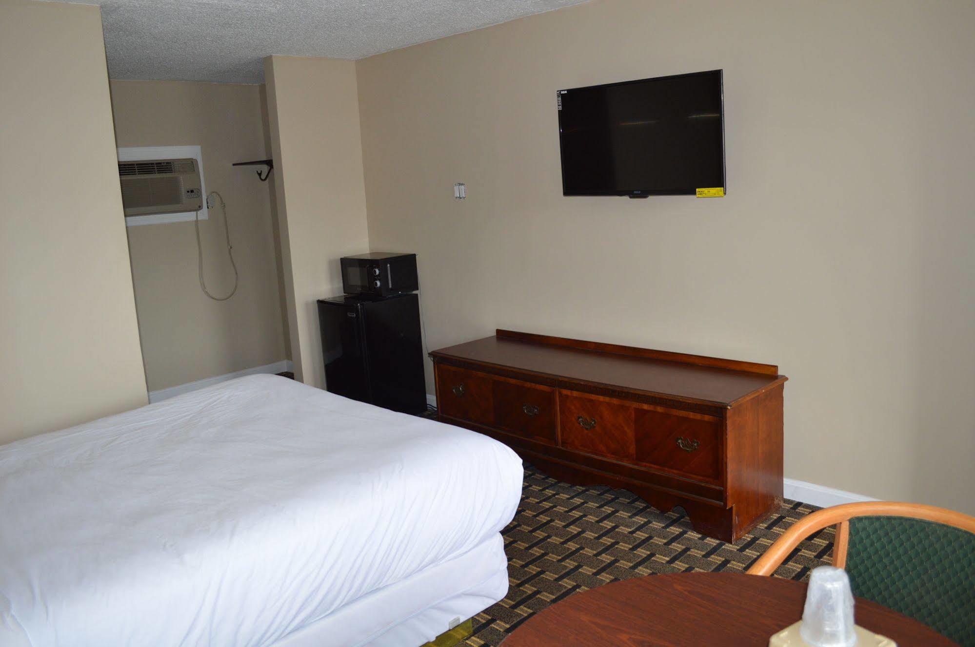 Nashoba Valley Inn & Suites Ayer Екстериор снимка